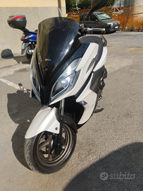 Kymco K-xct 300i