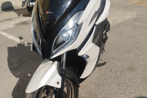 Kymco K-xct 300i