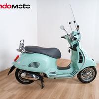 Piaggio Vespa 300 GTS - 2023 Passaggio incluso