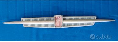 MASCHERINA GRIGLIA BAFFO CALANDRA FIAT 850 BERLINA