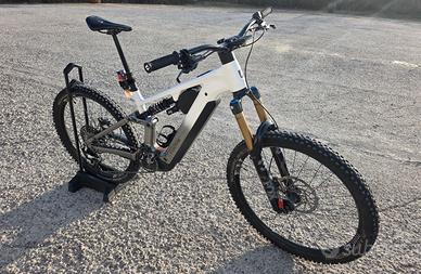 MTB ELETTRICA FOCUS SAM² 6.9 - Batteria 1050 Wh