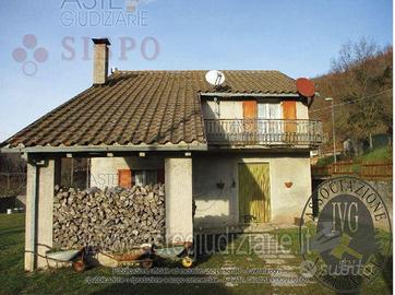 Villa o villino Sellano [A4311839]