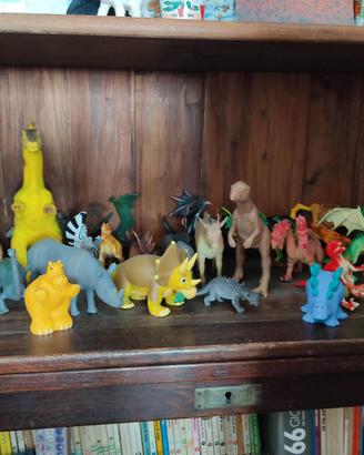 Dinosauri, draghi e animali vari