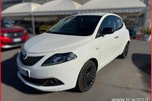 Lancia Ypsilon - 2022 1.0 Hybrid 70cv.
