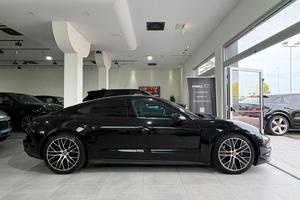 PORSCHE - Taycan