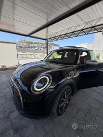 mini cooper anno 2024