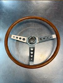 Volante sterzo auto barca legno vintage dolcevita