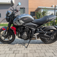 Triumph Trident 660