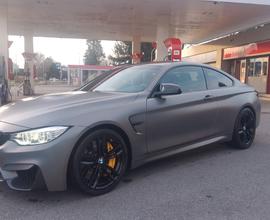 BMW M4 perfomance carbonceramic 2015