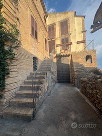 Casa indipendente su tre livelli