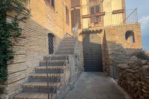 Casa indipendente su tre livelli