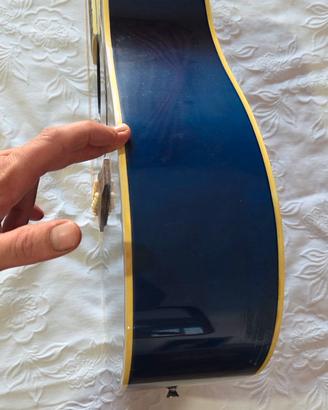chitarra acustica eko 