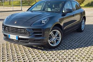 porsche macan 2000 benzina