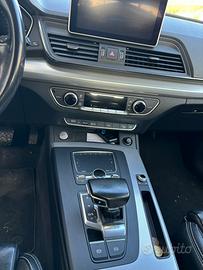 Q5 sport buisness design