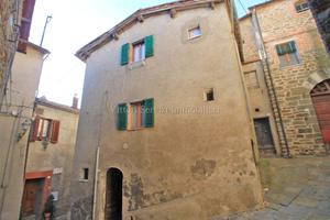 Scrofiano (SI), abitazione terratetto in stile tos