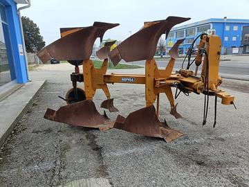 aratro bivomere Mipra con spostamento idraulico