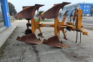 aratro bivomere Mipra con spostamento idraulico