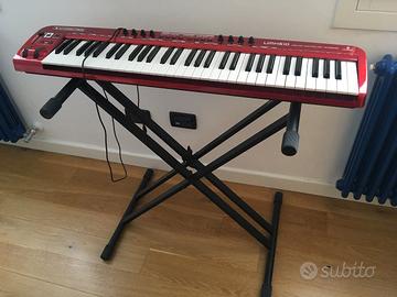 Tastiera musicale MIDI Behringer + cavalletto