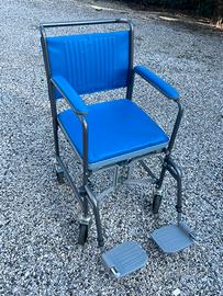 Sedia comoda per anziani