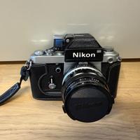 Nikon F2+Nikon auto 35mm f2+ Custodia in pelle