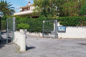 Ampio appartamento 400 mt dal mare