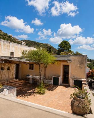 Rif.AP10| casa ind. lipari