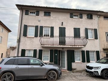 Casa ristrutturata in centro Zanè