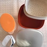 Contenitori tupperware