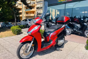 HONDA SH 300 i TUTTO INCLUSO ANCHE PASSAGGIO! MI