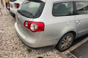 Volkwagen Passat   variant 2.0 TDI 140cv 4x4