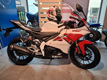 Yamaha YZF R125 70 th Anniversary