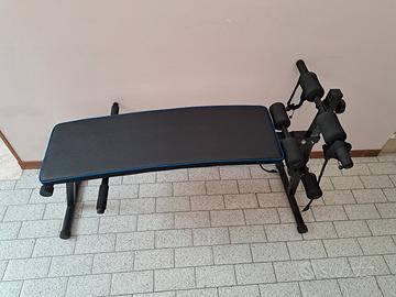 Panca per allenamento con accessori 