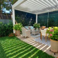Pergola bioclimatica dimensione 3,65 X 4,07 mt