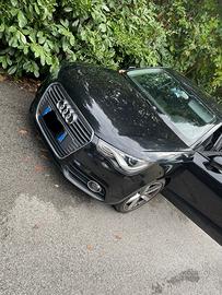 V Audi a1 s line  cambio s-tronic