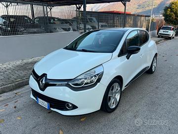 Renault Clio 1.5 diesel 90cv TETTO PANOR 2014