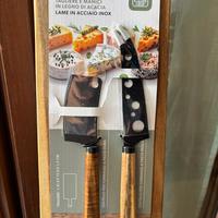 Set tagliere + 2 coltelli formaggio NUOVO