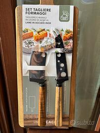 Set tagliere + 2 coltelli formaggio NUOVO