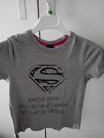 completo tuta Superman 4-6anni 