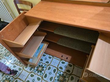 Scarpiera in legno con specchio 