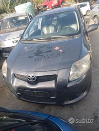 TOYOTA AURIS 1.4 D-4D 2009 1ND TV RICAMBI USATI