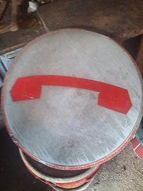 insegna telefono pubblico