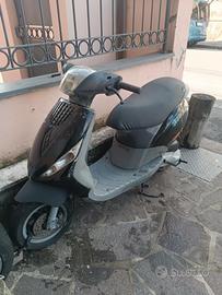 Piaggio zip 50