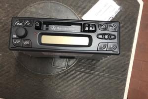 Autoradio con Mangiacassette