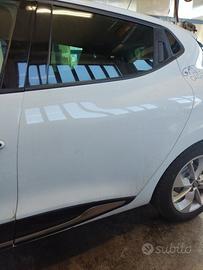 Porta posteriore sinistra RENAULT CLIO del 2018