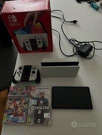 Nintendo switch oled come nuova con vari giochi