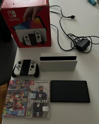 Nintendo switch oled come nuova con vari giochi