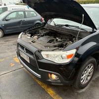 Mitshubishi Asx del 2011 per pezzi di ricambio.