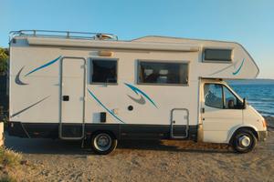 Camper rimor 7 posti mansardato