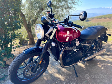 Triumph street twin 2016