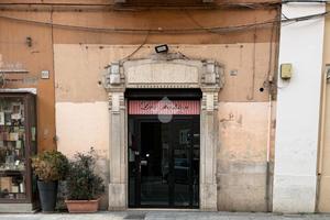 NEGOZIO A BARI